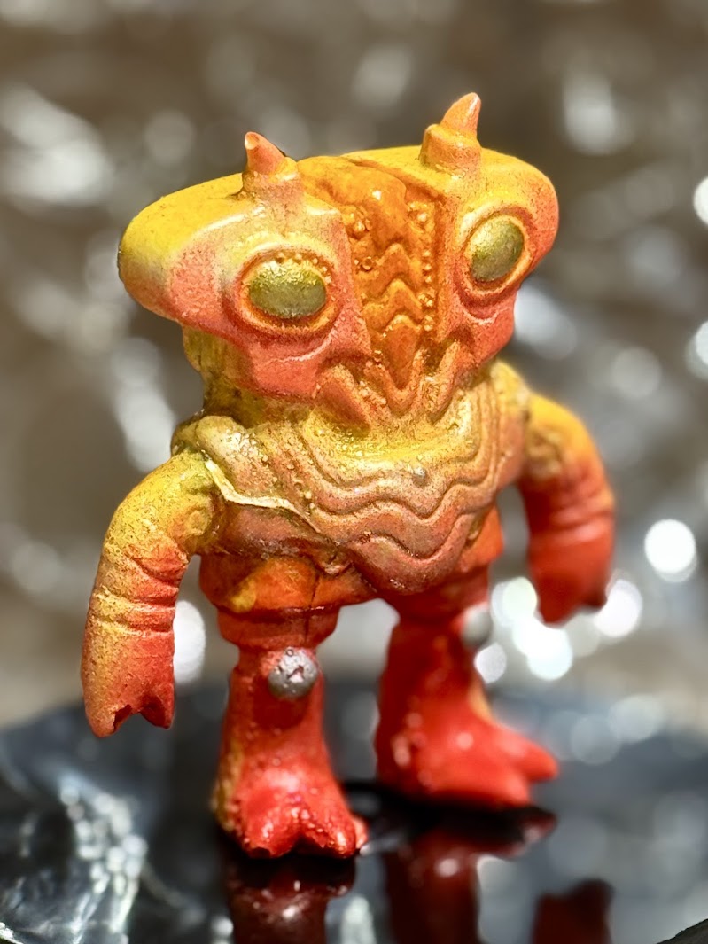 Toasticle EVRC 1/10 - Hand-cast and hand-painted Sculpture by Starstew