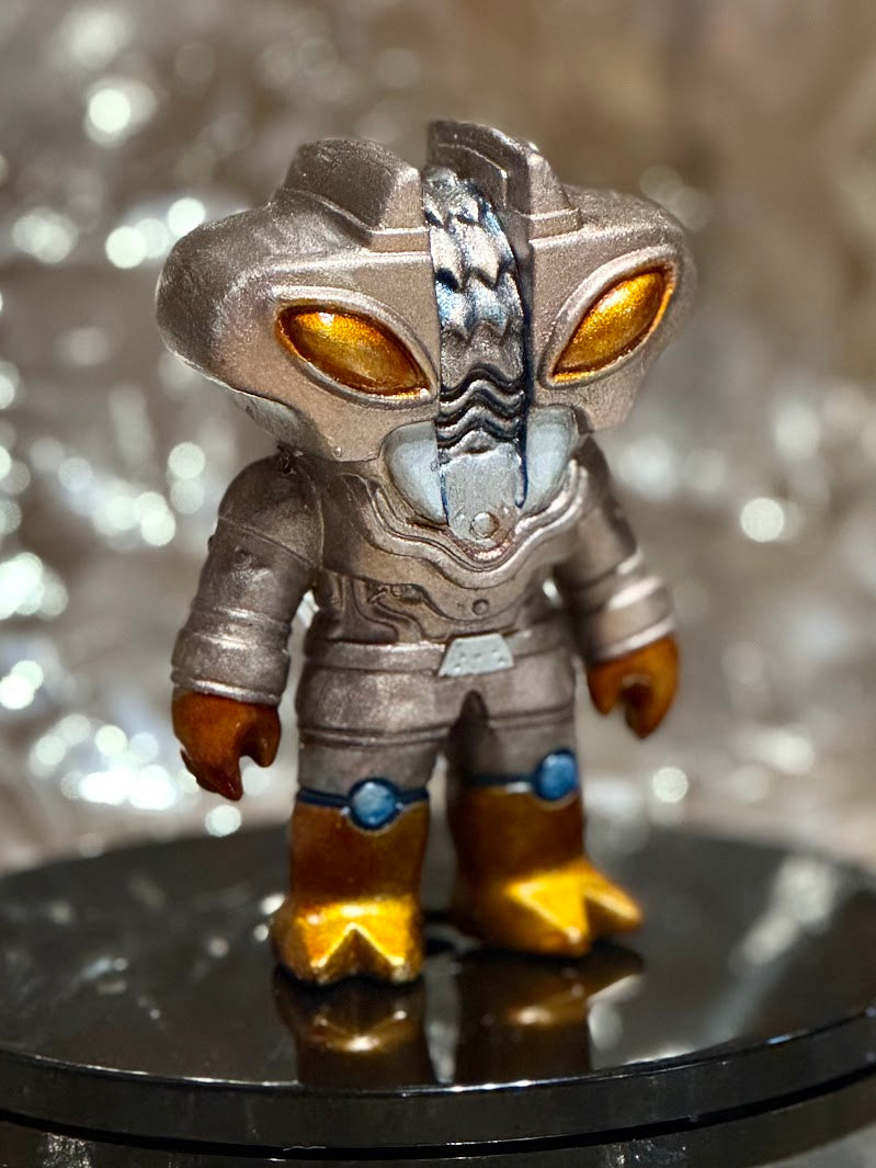 Dwokk EV 2/7 - Hand-Painted Resin Art Figurine by Starstew