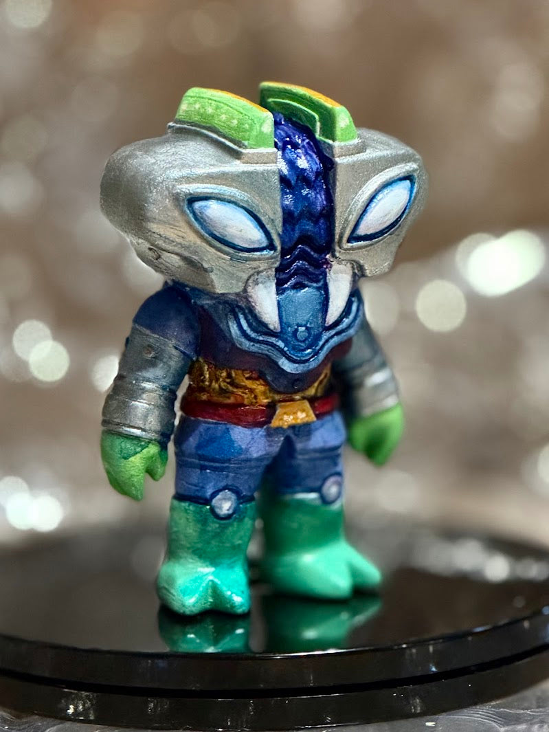 Dwokk EV 1/7 - Hand-Painted Resin Art Figurine by Starstew