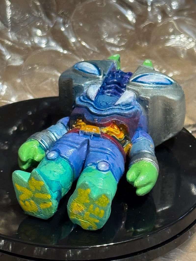 Dwokk EV 1/7 - Hand-Painted Resin Art Figurine by Starstew
