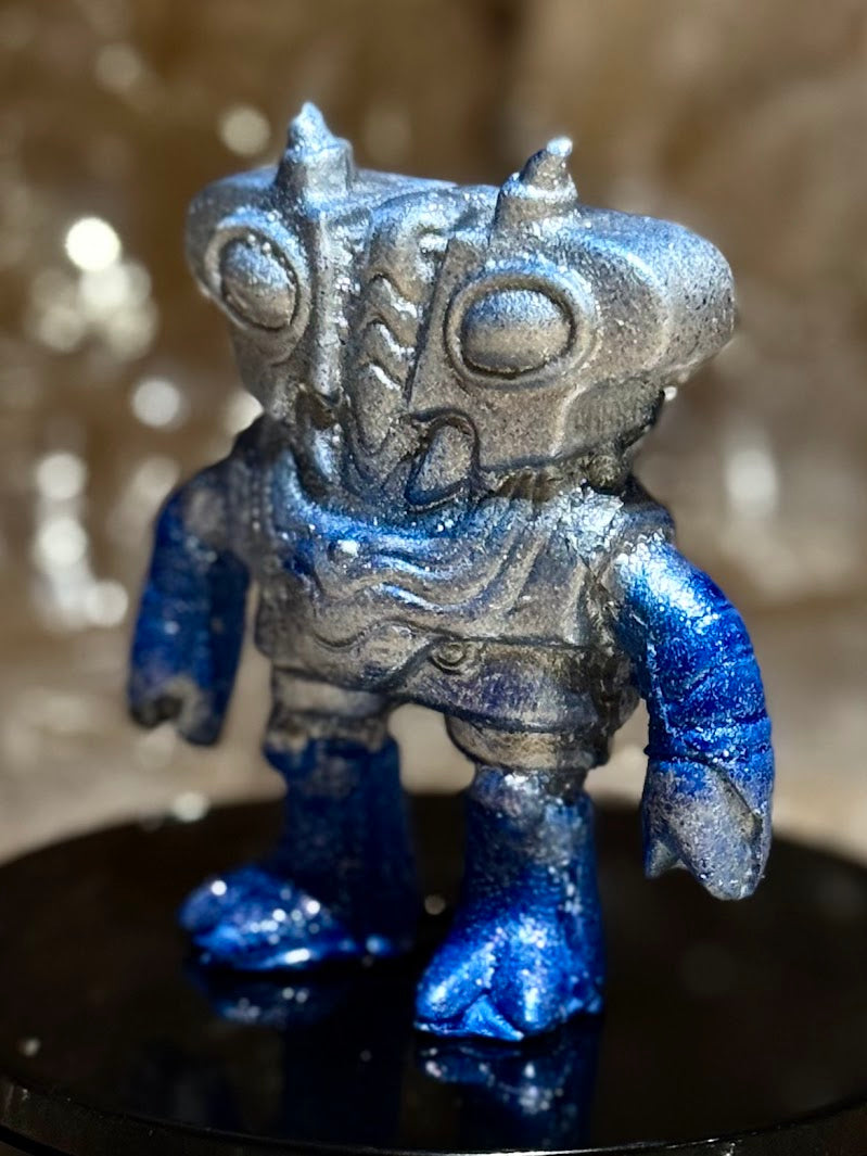 Toasticle EVRC 6/10 - Hand-cast and hand-painted Sculpture by Starstew