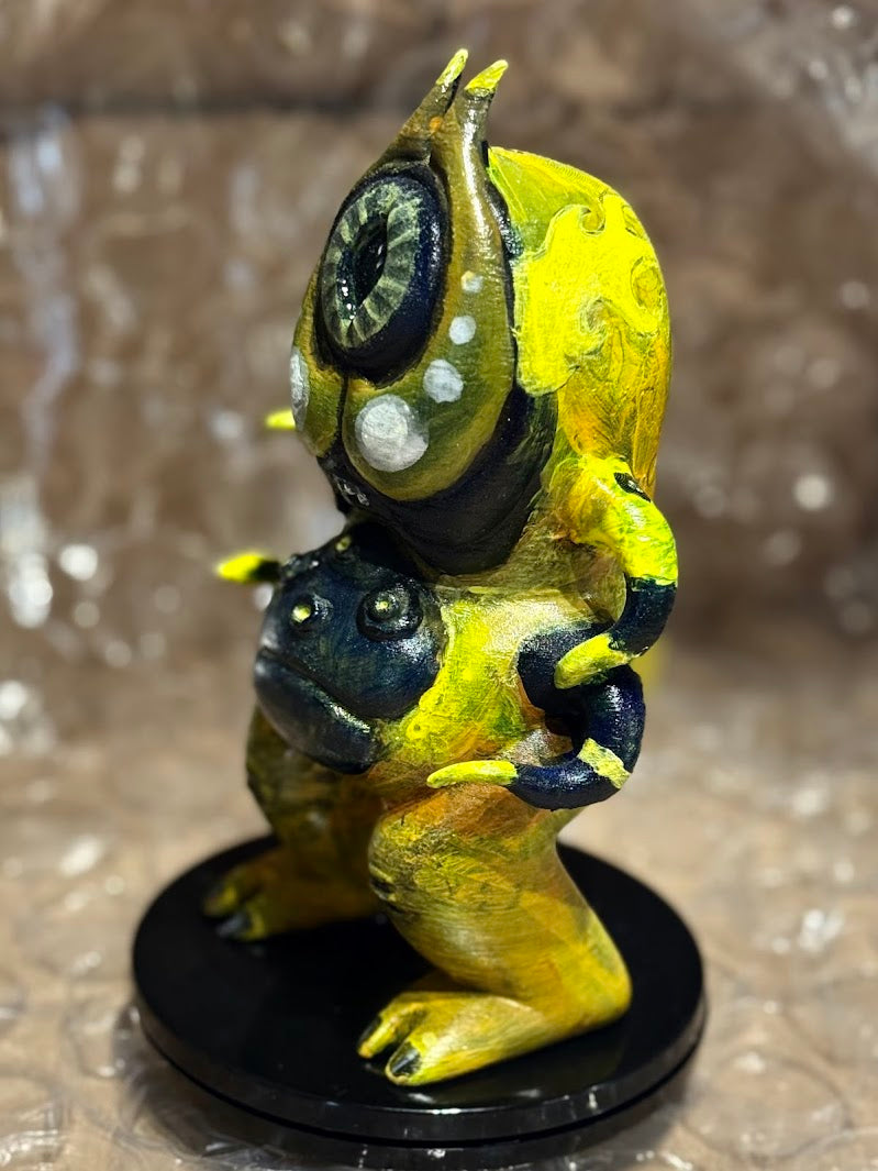 Yonkai EV 2/3 - Hand-painted 6" figurine by Starstew