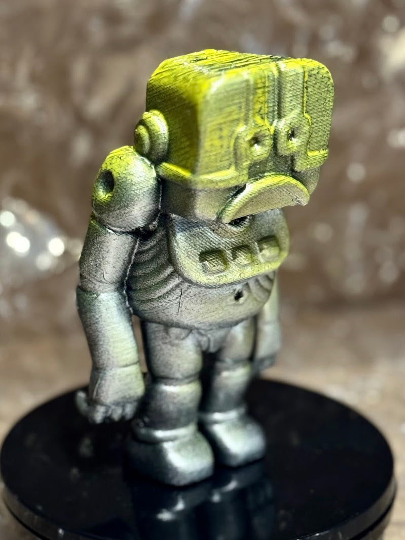 Slumptoid EV 3/3 -- hand-painted 6" robot figurine by Starstew