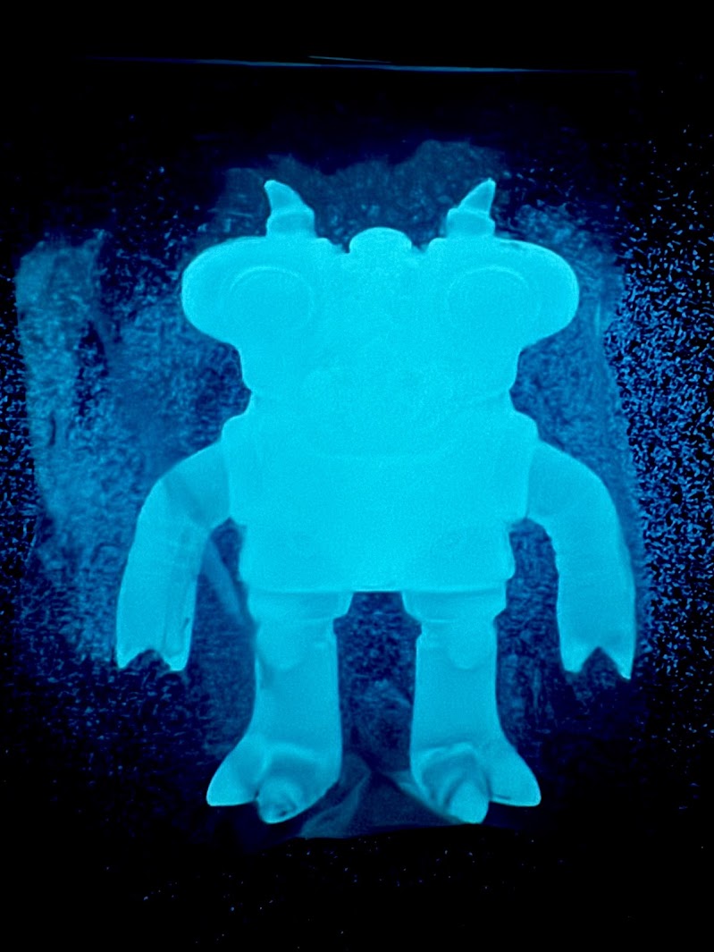 Toasticle EVD 2/10 - Hand-cast Resin Art Sculpture by Starstew